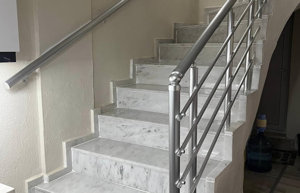 Merdiven Korkuluk kiraz